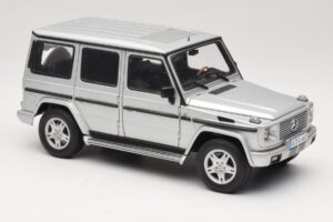 Mercedes G500 W463 LWB Dealer Edition Silver AUTOart 1:18 B66962142 Diecast — photo 6 of 8