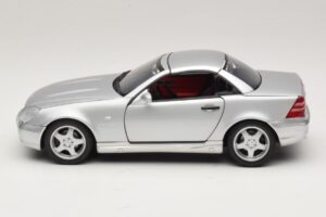 Mercedes SLK230 R170 AMG Roadster Silver UT Models 1:18 26152 Diecast — photo 4 of 8