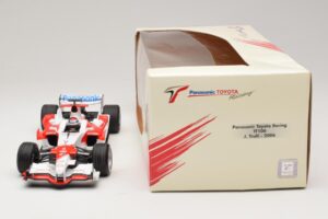 Panasonic Toyota Racing TF106 #11 J. Trulli 2006 Minichamps 1:18 AM59558L Diecast — photo 6 of 7