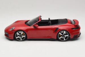 Porsche 911 992 Turbo S Cabriolet Dark Red Minichamps 1:18 PORSCHE007 Diecast — photo 3 of 6