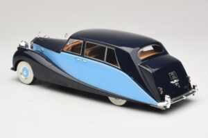 Rolls-Royce Silver Wraith Empress by Hooper Black & Dark Blue MCG 1:18 MCG18051 Diecast — photo 5 of 6