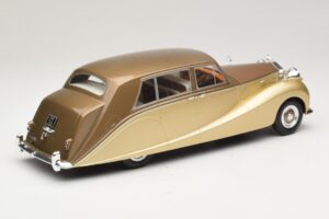 Rolls-Royce Silver Wraith Empress by Hooper Brown & Gold MCG 1:18 MCG18000 Diecast — photo 2 of 6
