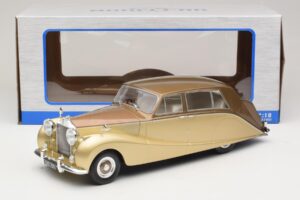 Rolls-Royce Silver Wraith Empress by Hooper Brown & Gold MCG 1:18 MCG18000 Diecast — photo 6 of 6