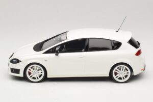 SEAT Leon Cupra R Mk2 White Otto 1:18 OT1332 Resin — photo 3 of 6