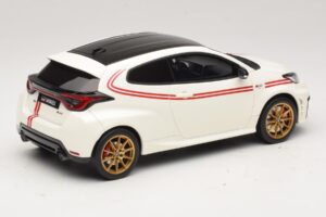 Toyota GR Yaris TGR Italy Limited Edition Pure White Otto 1:18 OT1183 Resin — photo 2 of 6