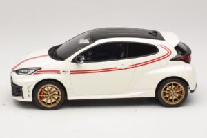 Toyota GR Yaris TGR Italy Limited Edition Pure White Otto 1:18 OT1183 Resin — photo 3 of 6