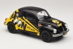 Volkswagen Beetle 1303 Go with Moon Solido 1:18 S1800519 Diecast — photo 6 of 8