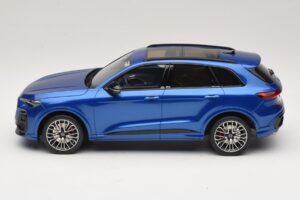 Audi SQ5 FY TFSI Ultra Blue Otto 1:18 OT1281 Resin — photo 3 of 6