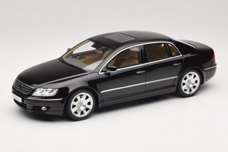 Volkswagen Phaeton 3D 6.0 W12 Black Otto 1:18 Volkswagen Phaeton 3D 6.0 W12 Black Otto 1:18 OT1266 Resin