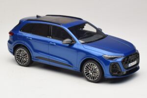 Audi SQ5 FY TFSI Ultra Blue Otto 1:18 OT1281 Resin — photo 4 of 6