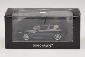 Aston Martin DBS Volante Black Metallic Minichamps 1:43 400137930 Diecast — photo 4 of 4