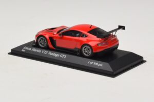 Aston Martin V12 Vantage GT3 Red Minichamps 1:43 4371121392 Diecast — photo 3 of 4