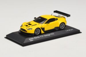 Aston Martin V12 Vantage GT3 Yellow Minichamps 1:43 437121391 Diecast — photo 2 of 4