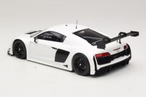 Audi R8 LMS Ultra White 2015 Minichamps 1:18 153151100 Diecast — photo 5 of 6