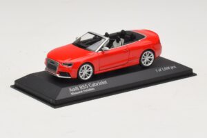 Audi RS5 B8 Cabriolet Red Minichamps 1:43 410011230 Diecast — photo 2 of 4