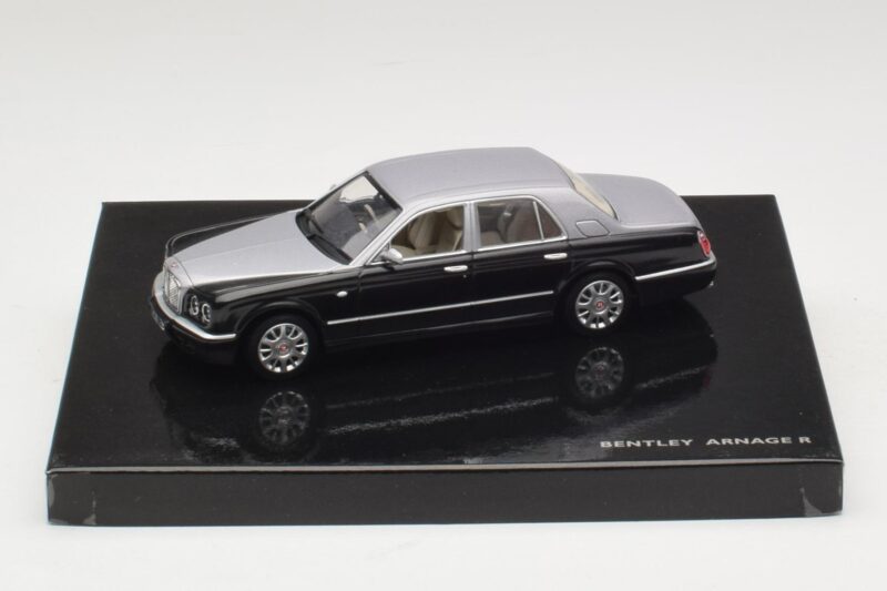 Bentley Arnage R Silver Minichamps 1:43 Bentley Arnage R Silver Minichamps 1:43 BL387 Diecast