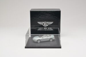 Bentley Continental GTC Light Grey Metallic Minichamps 1:43 BL907 Diecast — photo 4 of 4