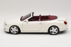Bentley Continental GTC White Replacement Box Minichamps 1:18 100139032-R1 Diecast — photo 4 of 8