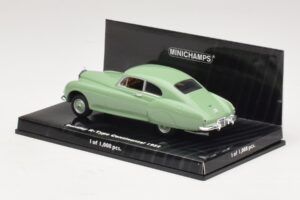 Bentley R-Type Continental Green Minichamps 1:43 436139424 Diecast — photo 3 of 4
