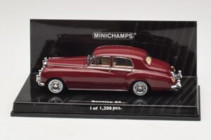 Bentley S2 Standard Saloon Red Minichamps 1:43 436139951-O1 Diecast