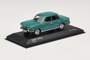 BMW 2000A Green Minichamps 1:43 437023001 Diecast — photo 2 of 4