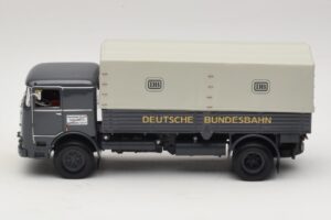Bussing LU Deutsche Bundesbahn Minichamps 1:43 30566-54995 Diecast — photo 3 of 6