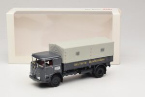 Bussing LU Deutsche Bundesbahn Minichamps 1:43 30566-54995 Diecast — photo 6 of 6