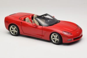 Chevrolet Corvette C6 Convertible Red AUTOart 1:18 71221 Diecast — photo 6 of 8