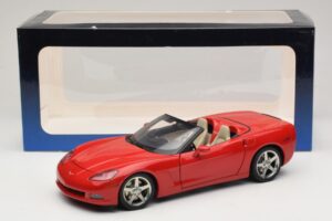 Chevrolet Corvette C6 Convertible Red AUTOart 1:18 71221 Diecast — photo 8 of 8