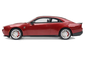 Dodge Charger Daytona Scat Pack Redeye Red GT Spirit 1:18 GT585 Resin — photo 3 of 5