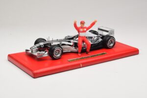 Ferrari F2004 #1 M. Schumacher Six Time World Champion 2004 Chrome Silver Hot Wheels 1:18 C7332 Diecast