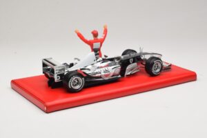 Ferrari F2004 #1 M. Schumacher Six Time World Champion 2004 Chrome Silver Hot Wheels 1:18 C7332 Diecast — photo 2 of 6