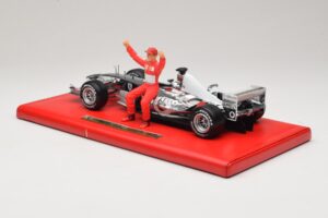 Ferrari F2004 #1 M. Schumacher Six Time World Champion 2004 Chrome Silver Hot Wheels 1:18 C7332 Diecast — photo 5 of 6