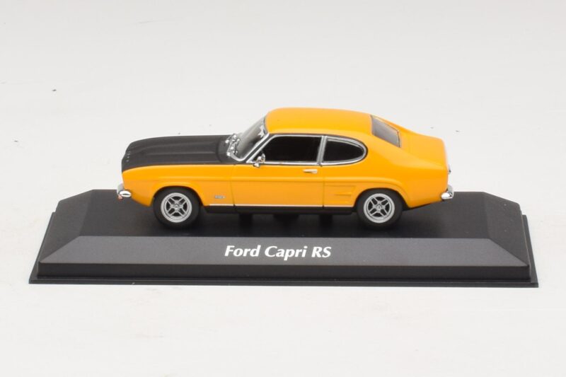 Ford Capri Mk1 RS Yellow with Black Hood Maxichamps 1:43 940085800 Diecast