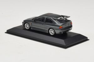 Ford Escort RS Cosworth Dark Green Metallic Minichamps 1:43 430086300 Diecast — photo 3 of 4
