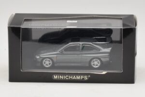 Ford Escort RS Cosworth Dark Green Metallic Minichamps 1:43 430086300 Diecast — photo 4 of 4