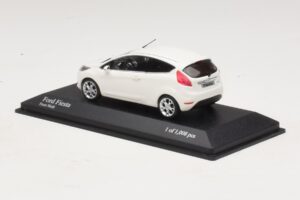 Ford Fiesta Mk6 White Minichamps 1:43 400088002 Diecast — photo 3 of 4
