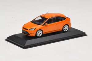 Ford Focus ST Mk2 Electric Orange Replacement Box Minichamps 1:43 400087302-R1 Diecast — photo 2 of 4