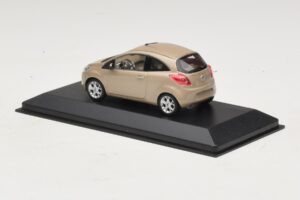 Ford Ka Mk2 Bronze Metallic Minichamps 1:43 FORD007 Diecast — photo 3 of 4