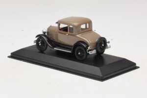 Ford Model A Standard Coupe Beige Minichamps 1:43 400082102 Diecast — photo 3 of 4