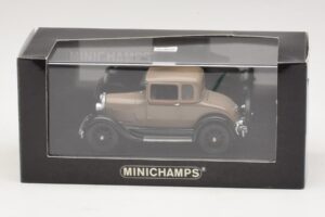 Ford Model A Standard Coupe Beige Minichamps 1:43 400082102 Diecast — photo 4 of 4
