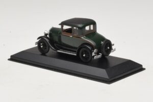 Ford Model A Standard Coupe Dark Green Minichamps 1:43 400082101 Diecast — photo 3 of 4