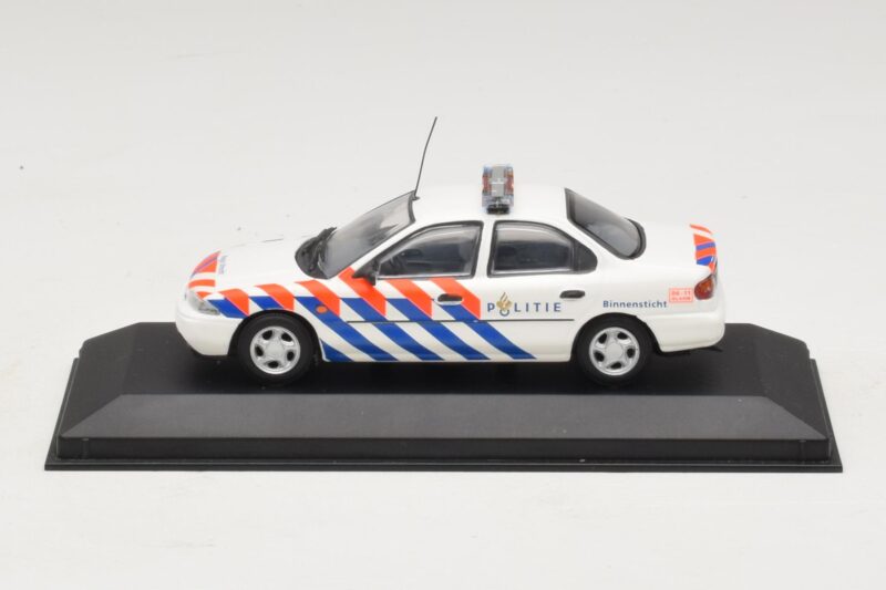 Ford Mondeo Mk1 Saloon Police Minichamps 1:43 433082091 Diecast