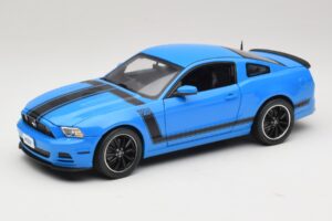 Ford Mustang Boss 302 S197 Blue Shelby Collectibles 1:18 25414S Diecast