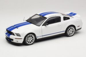 Ford Shelby Cobra GT500 Concept White with Blue Stripe AUTOart 1:18 73052 Diecast