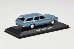 Ford Taunus TC Turnier Blue Metallic Maxichamps 1:43 940081311 Diecast — photo 2 of 4