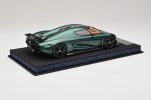 Koenigsegg Regera Green Tinted Carbon FrontiArt 1:18 AS010-110 Resin — photo 2 of 7