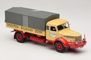 Krupp Titan Flatbed Truck Baumann Bonn Minichamps 1:43 439069025 Diecast — photo 4 of 6