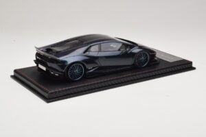 Lamborghini Huracan Liberty Walk Chameleon Blue GS Model 1:18 REMC045 Resin — photo 2 of 7