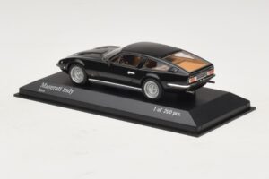 Maserati Indy Black Minichamps 1:43 437123121 Diecast — photo 3 of 4
